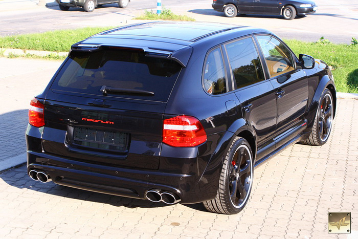 Porsche Cayenne Magnum